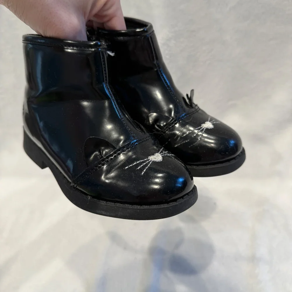 OshKosh Bgosh Kids Black Kitten Face Ankle Boots Size 9‎